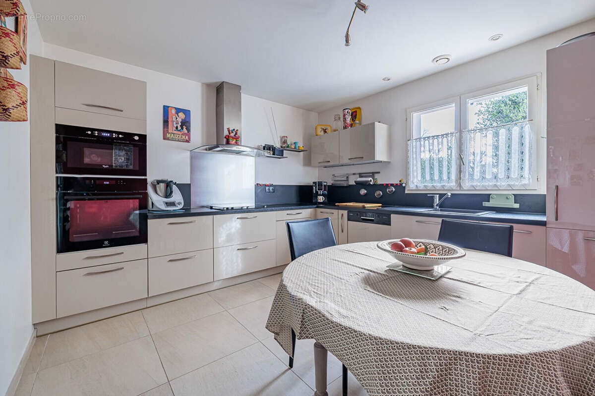 Maison à SAINT-ORENS-DE-GAMEVILLE