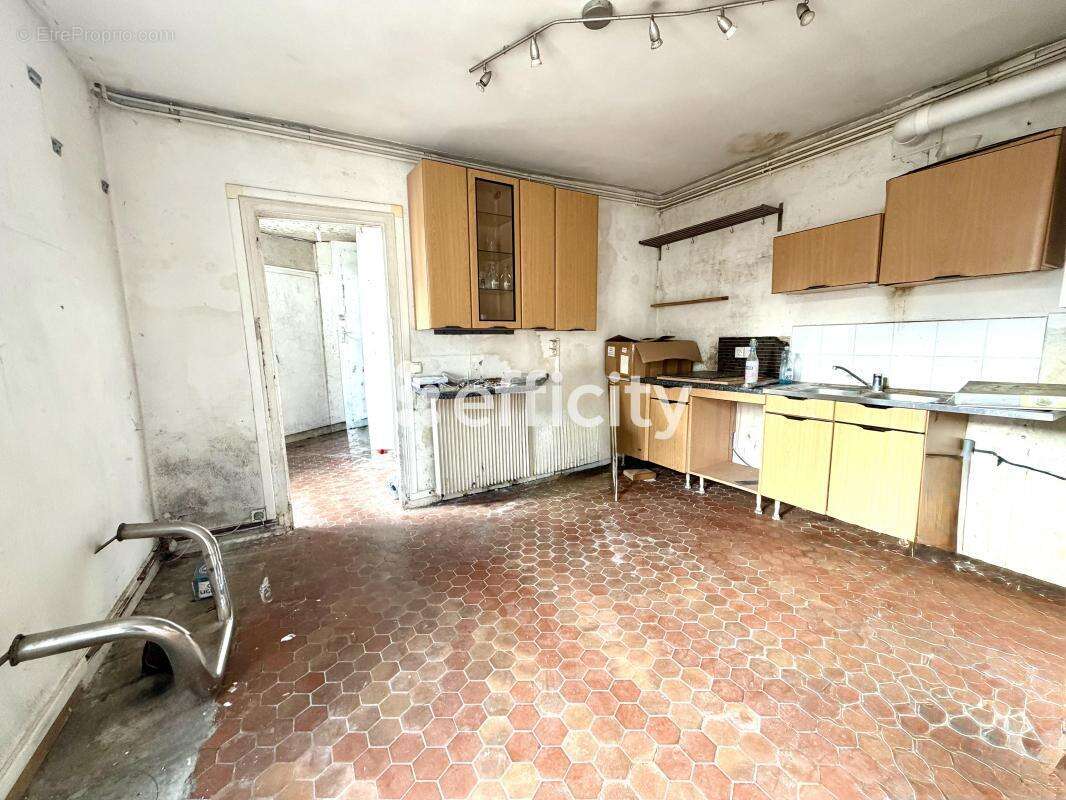 Maison à SAINT-MAUR-DES-FOSSES