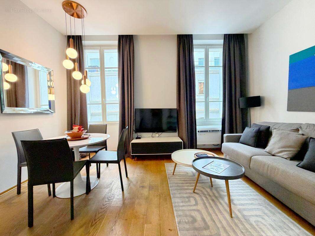 2 pièces, 40 m2, Cannes Banane – Emplacement premium derrière le Majestic - photo 2
