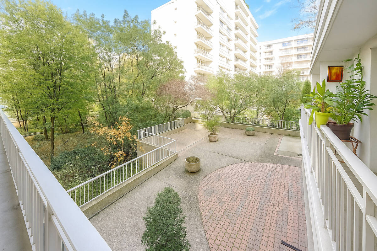 Appartement à PARIS-19E