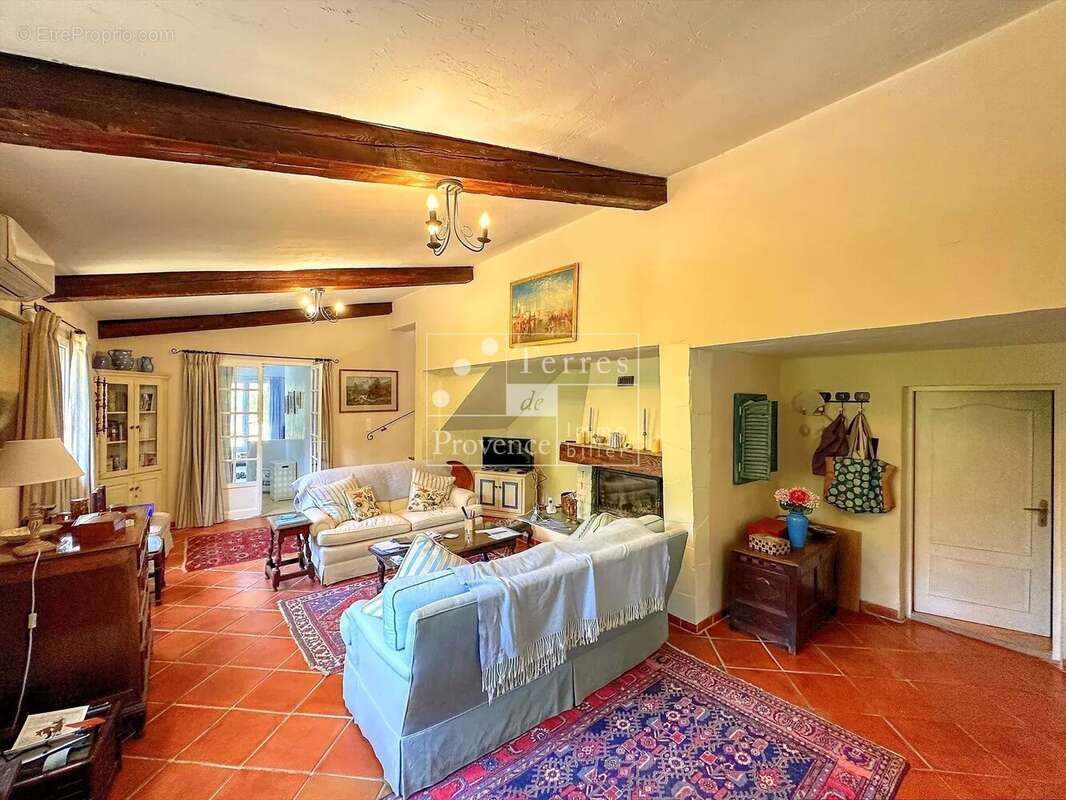 Maison à LORGUES