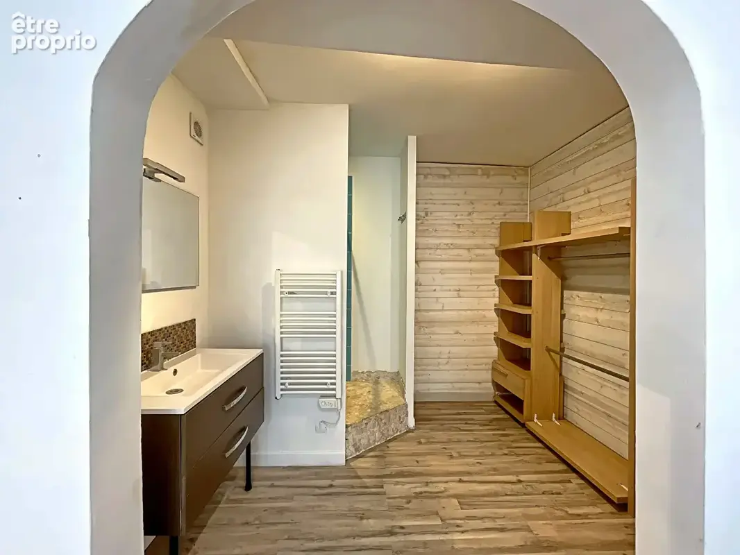 Maison de ville arlésienne - 65 m² environ - photo 5