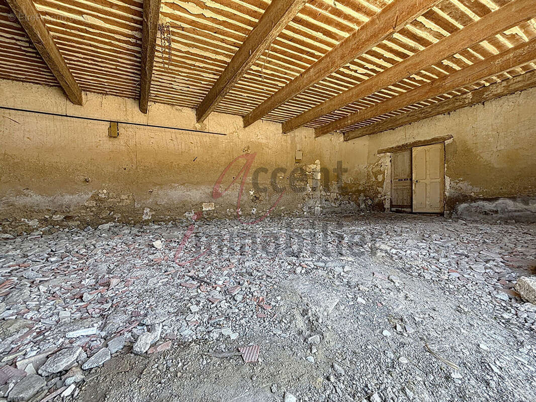 Maison à PLAN-D'ORGON