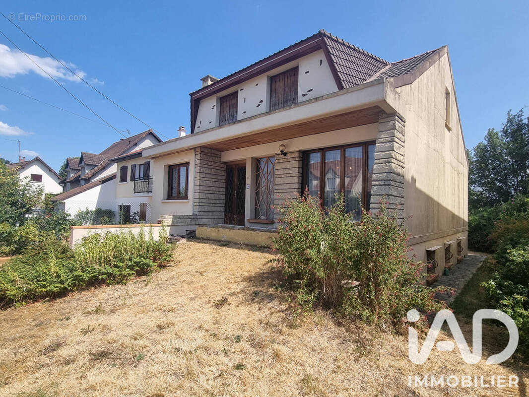 Photo 1 - Maison à YERRES