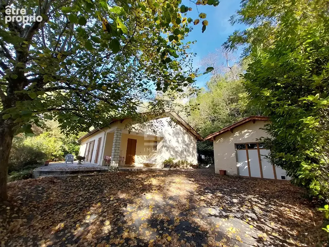 Maison à rénover au calme avec vue dégagée - photo 2