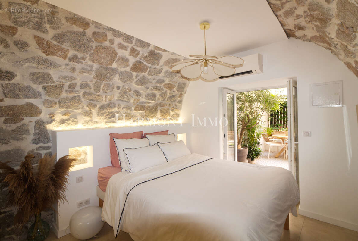 Ajaccio   triangle d'or  duplex exceptionnel 90 m2  place miot - photo 8