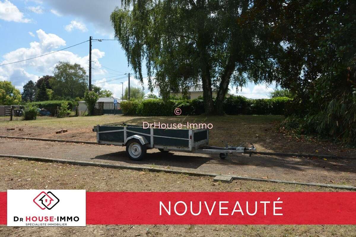 Terrain à AIXE-SUR-VIENNE