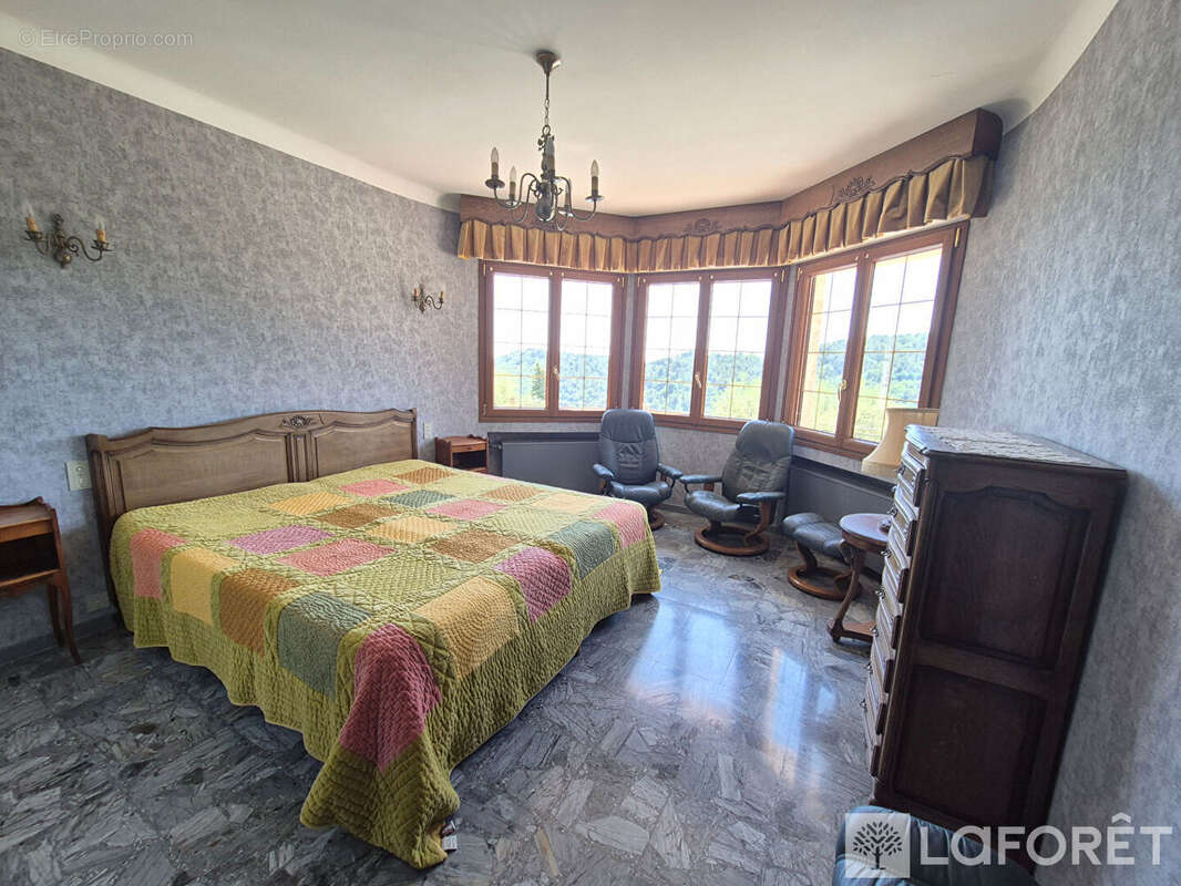 Villa Grasse 7 pièce(s) 151.75 m2 - photo 13