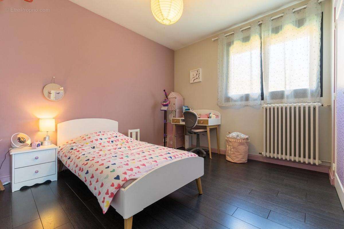 Belle maison familiale en plein centre-ville - photo 5