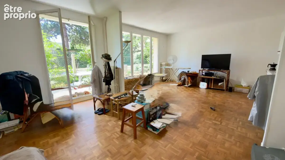 Rez de jardin  f4 -- 77 m², cave et parking au cœur du centre de neuilly plaisance (2 mn a pied) - photo 4