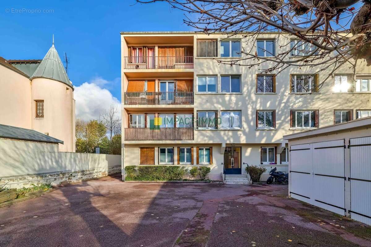 Appartement à COLOMBES