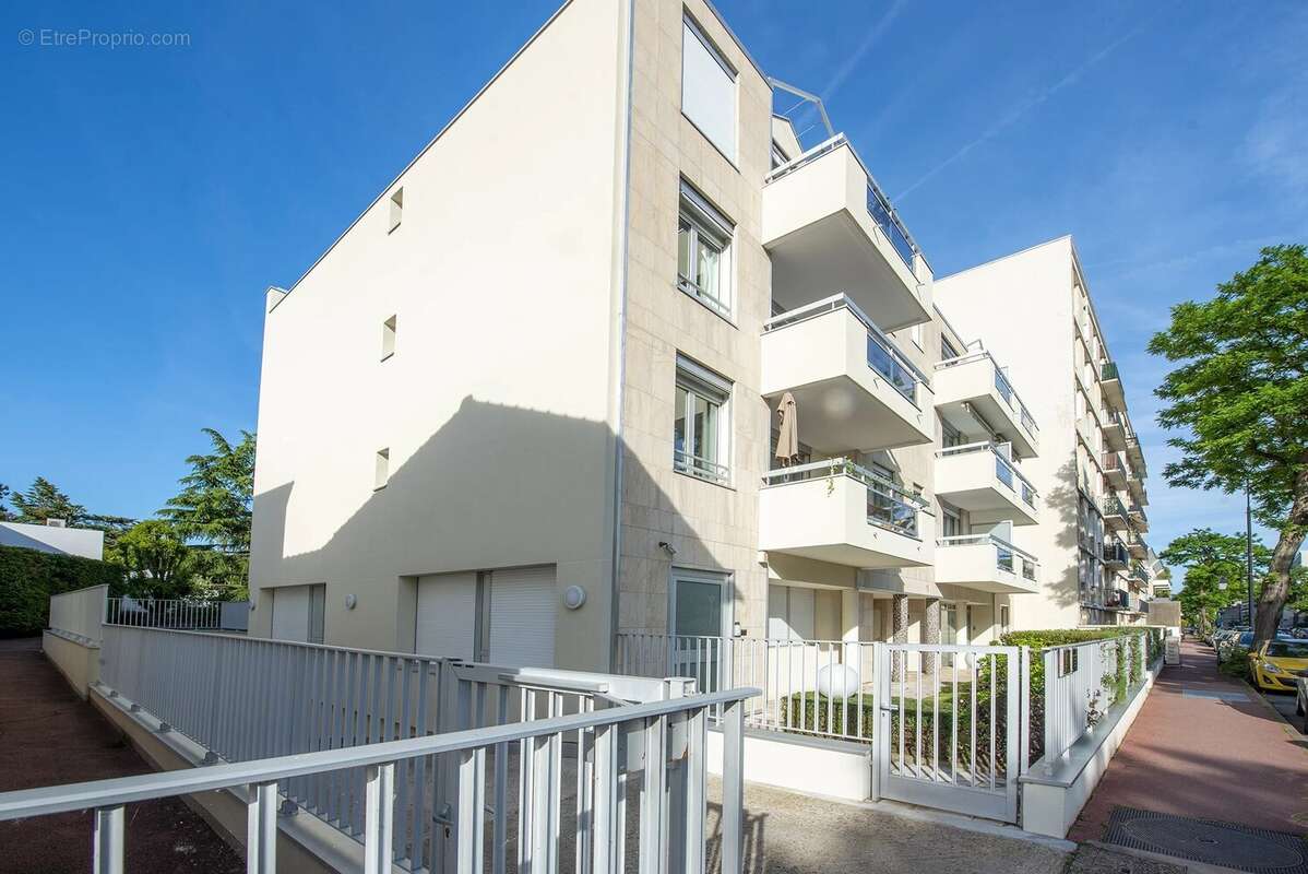 Studio saint-maur-des-fossés  quartier le parc - photo 9