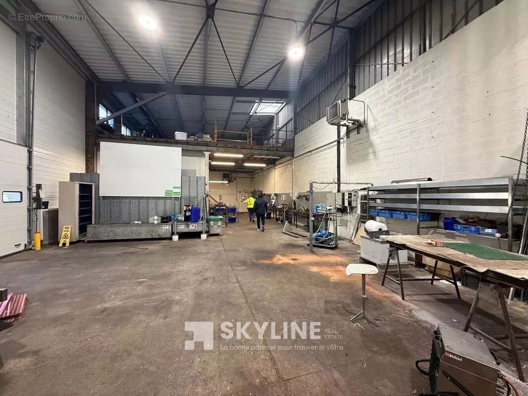 Commerce 23000 m² à Quimper  - photo 7
