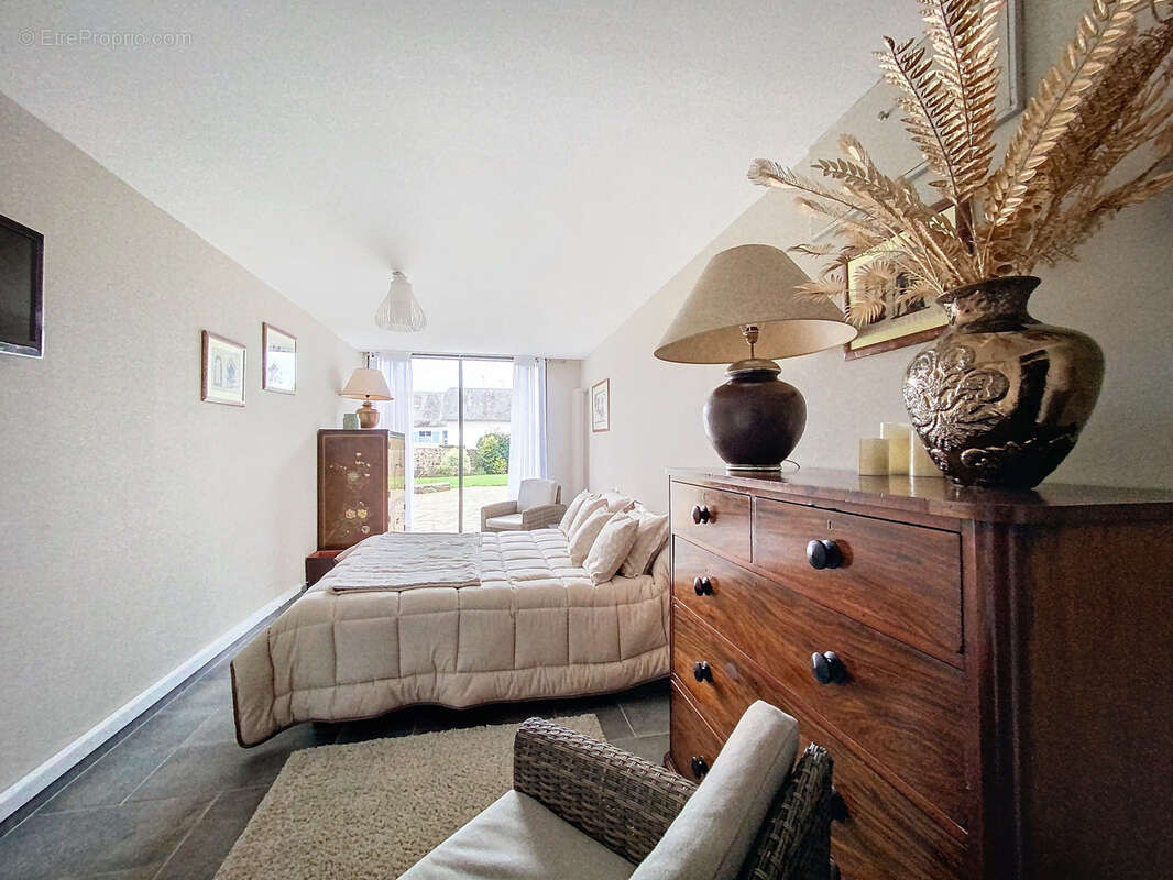 Maison à DONVILLE-LES-BAINS