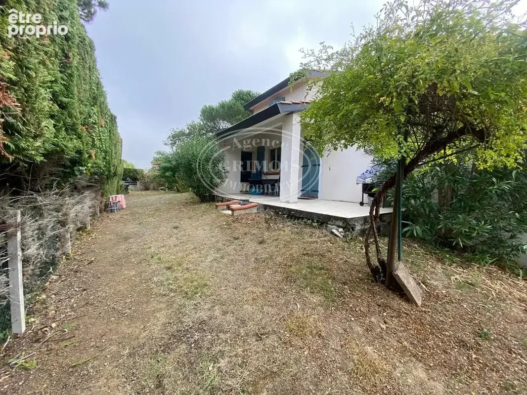 Maison 5 pièces 140m² piscine terrain 1800m² - photo 11