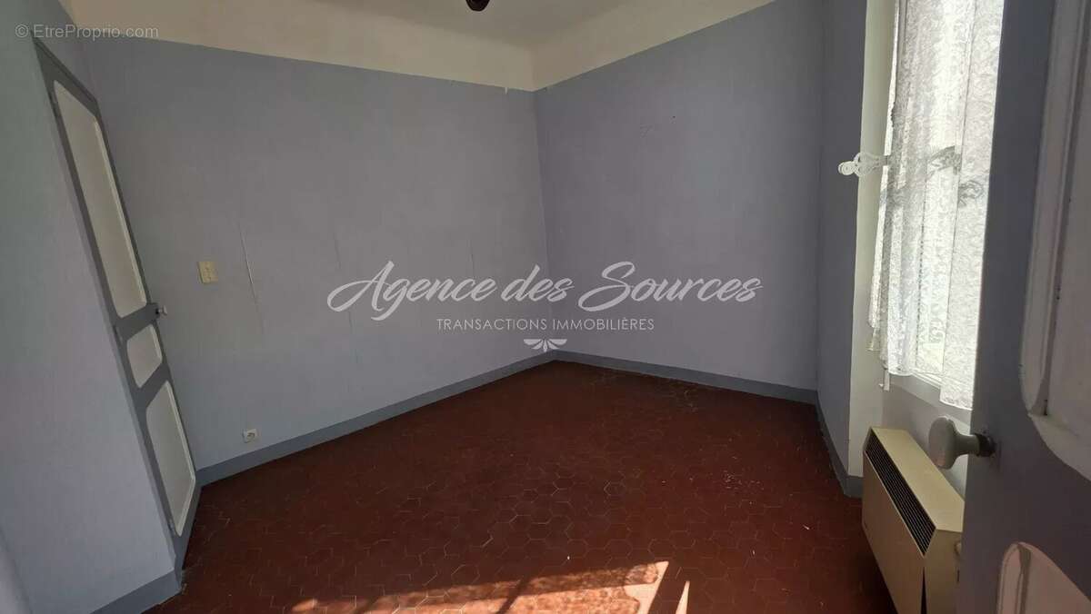 Maison à TAVERNES