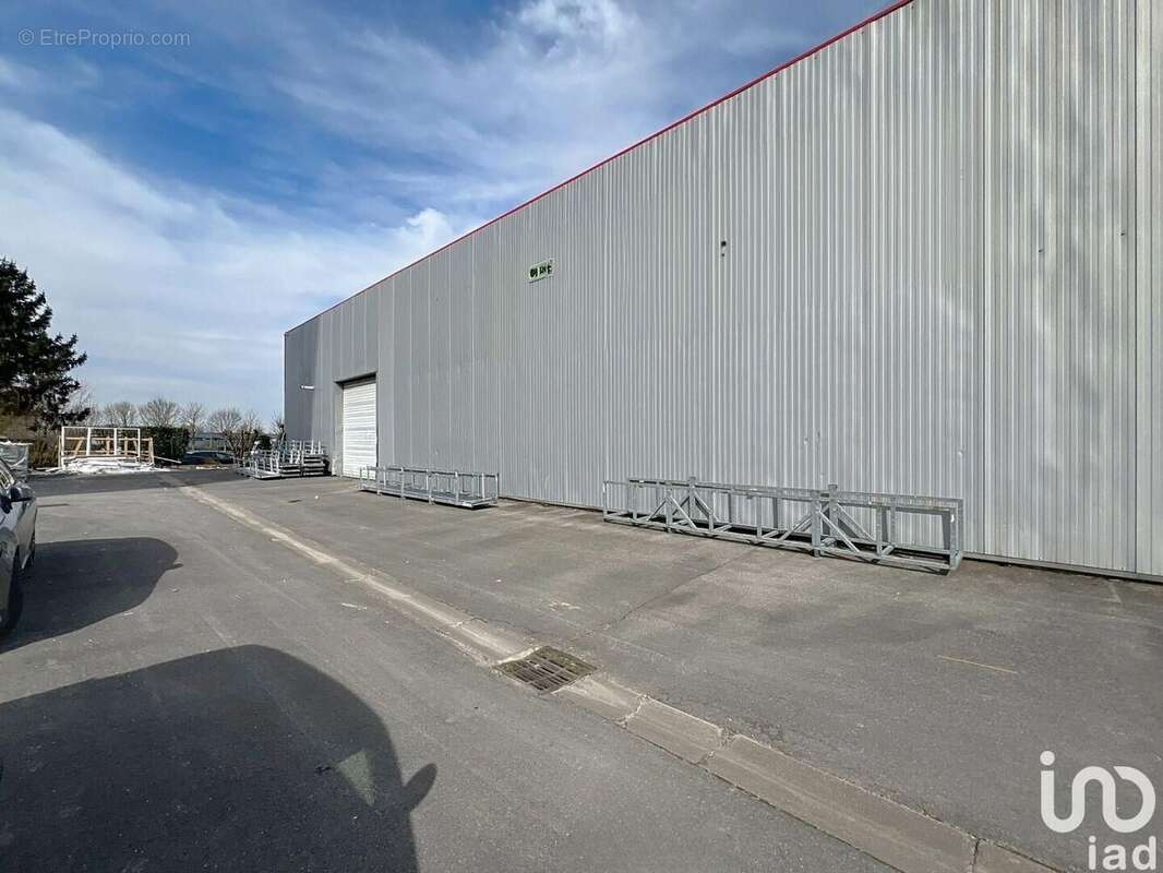 Photo 9 - Commerce à CHEVRY-COSSIGNY