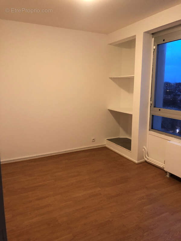 Appartement à DAMMARIE-LES-LYS