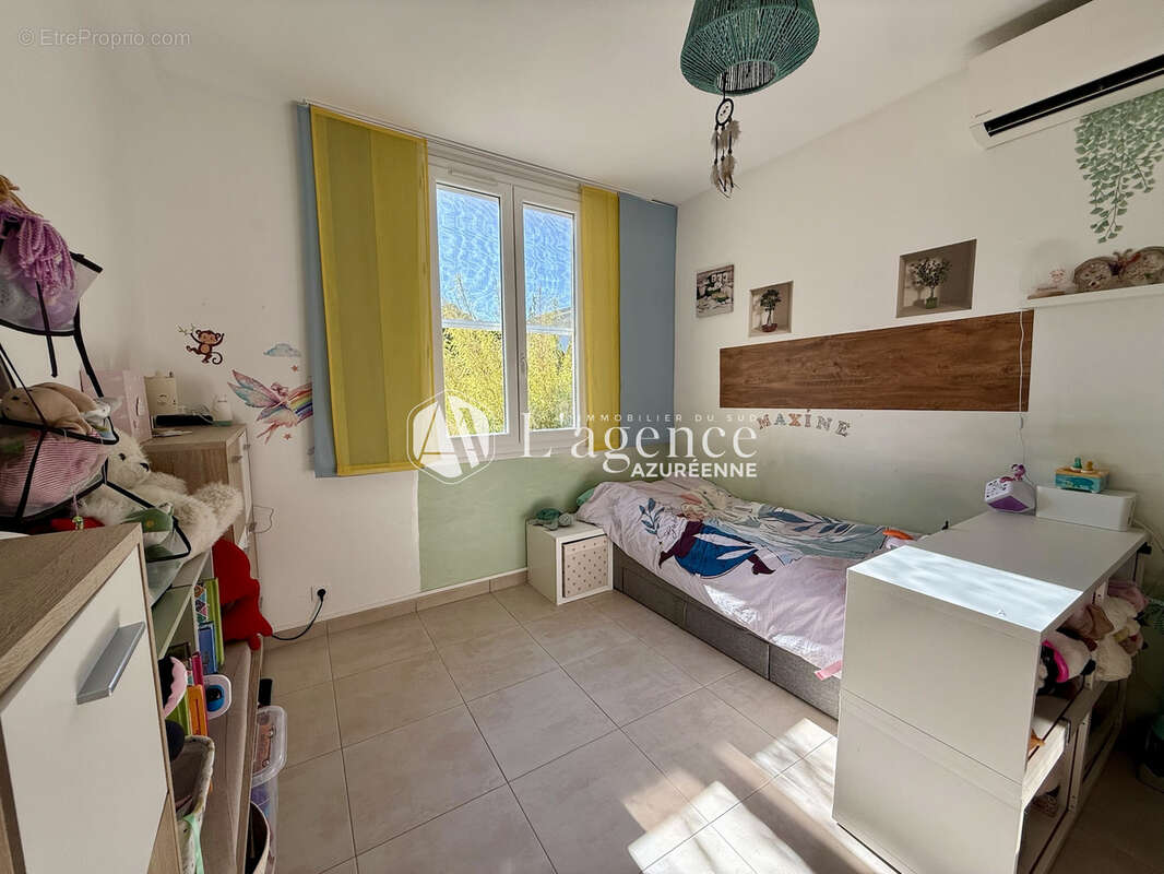 Maison à CAGNES-SUR-MER