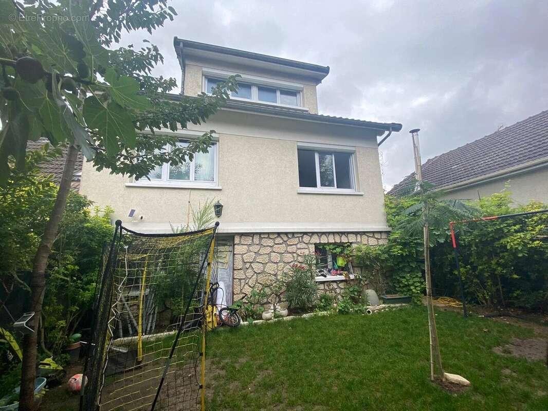 Maison à ORMESSON-SUR-MARNE