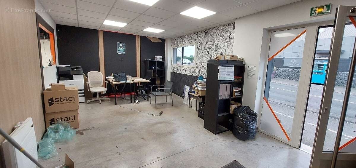 Commerce à MARLES-LES-MINES