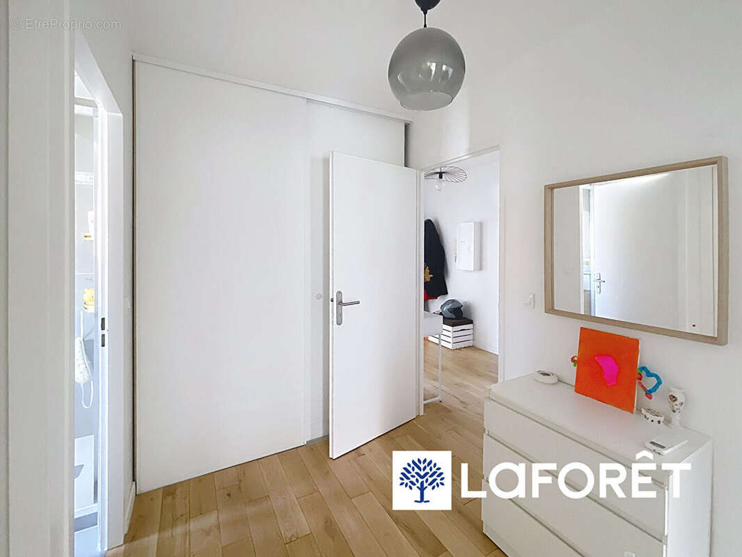 Appartement à VENCE