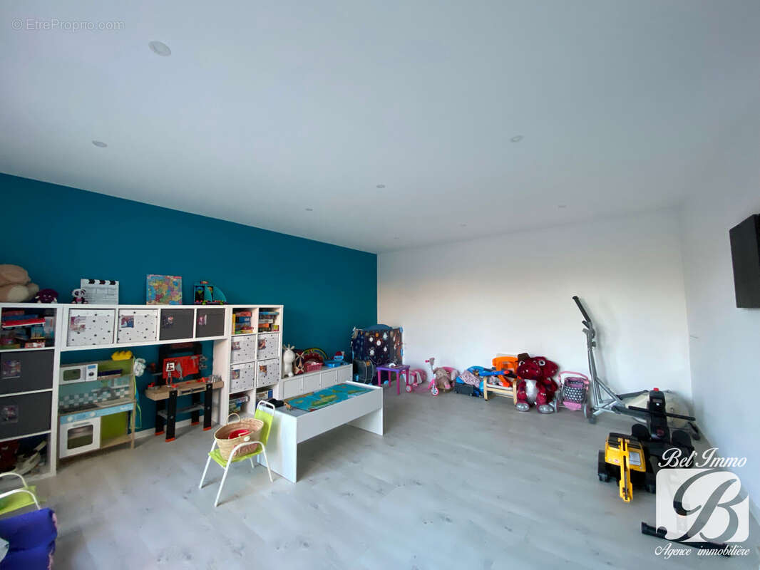 Maison à BOURG-SAINT-CHRISTOPHE