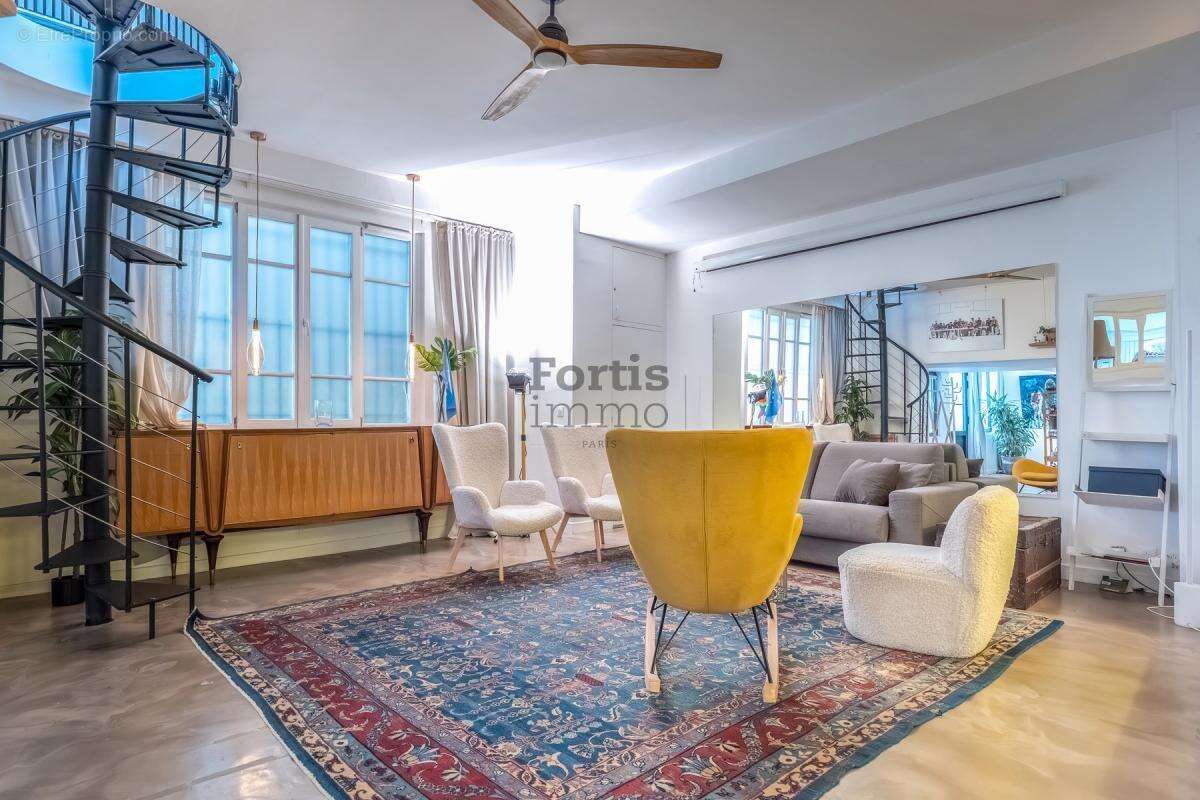 Appartement à PARIS-10E