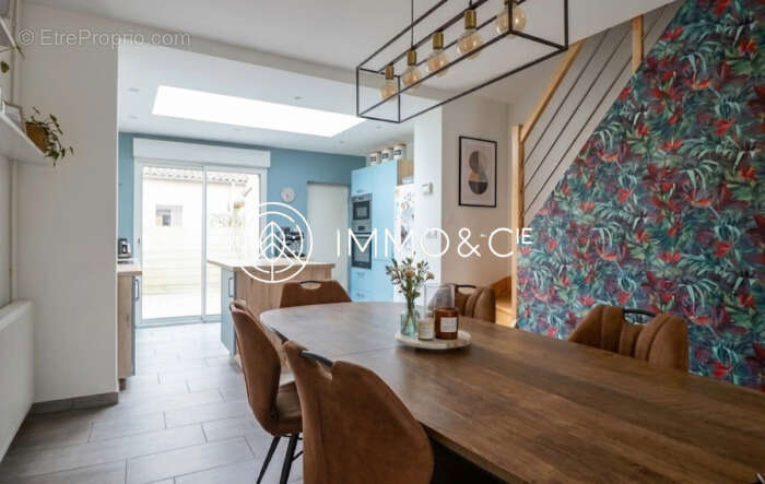 Maison à LA CHAPELLE-D'ARMENTIERES