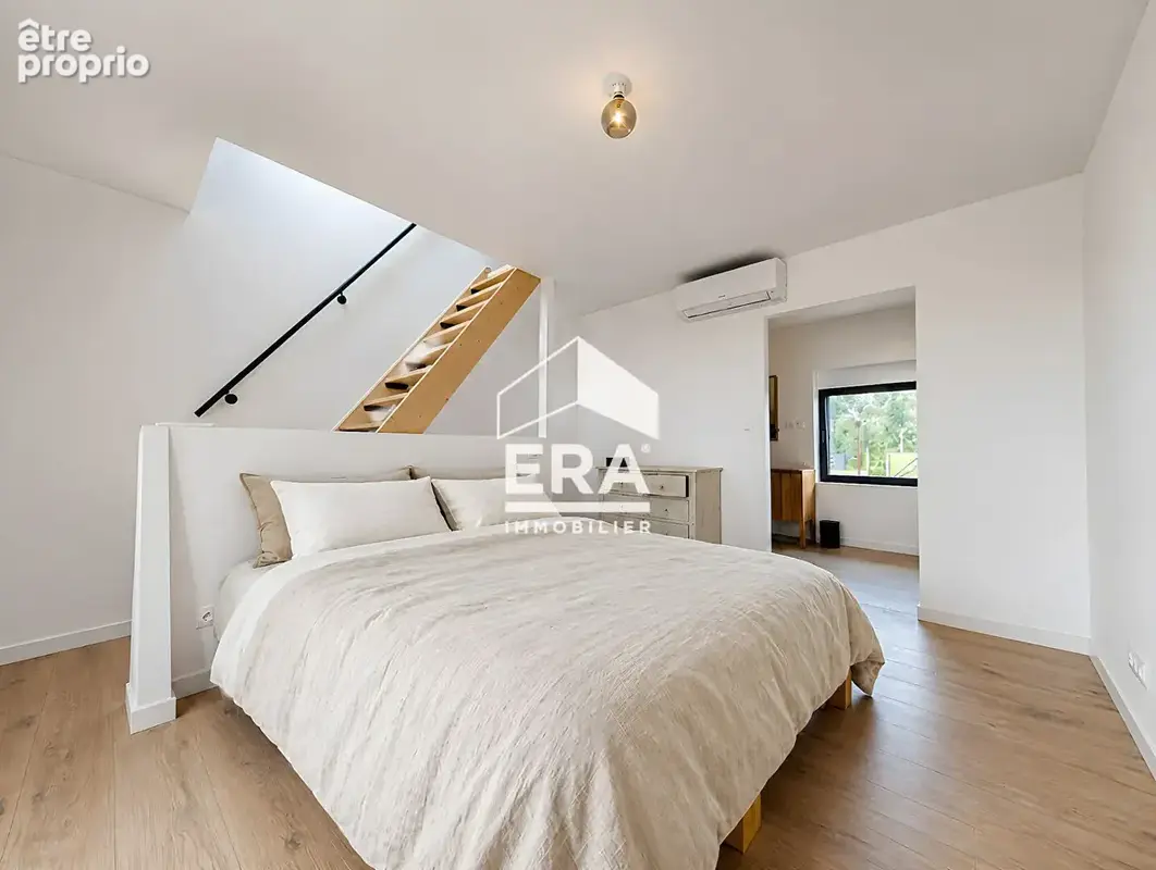 Grange rénovée - 140 m²  - 3 chambres + bureau - Jardin - DPE A - photo 4
