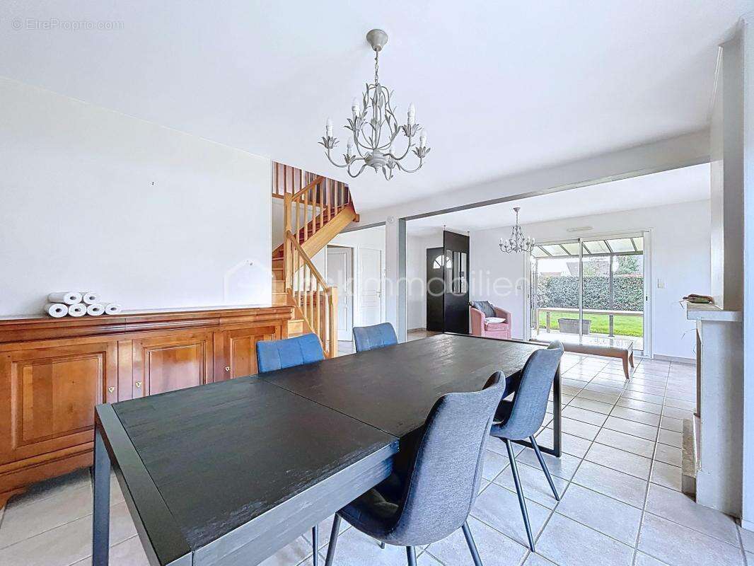 Maison à BENOUVILLE