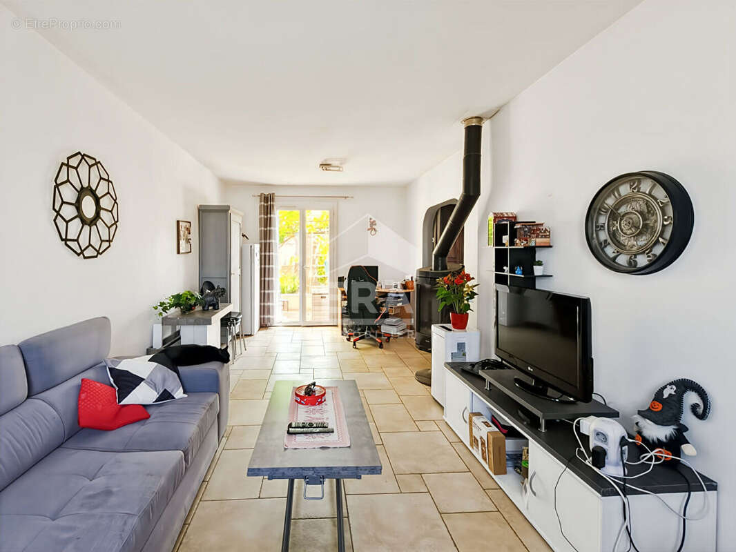 Maison à CHATEAUNEUF-LES-MARTIGUES