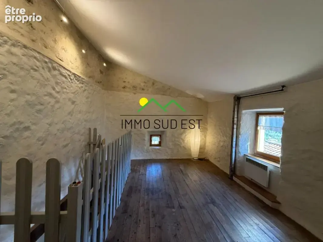Maison 4 pièces de 102 m² habitables  sur une parcelle de terrain de 2040 m² DUNIERE SUR EYRIEUX - photo 6