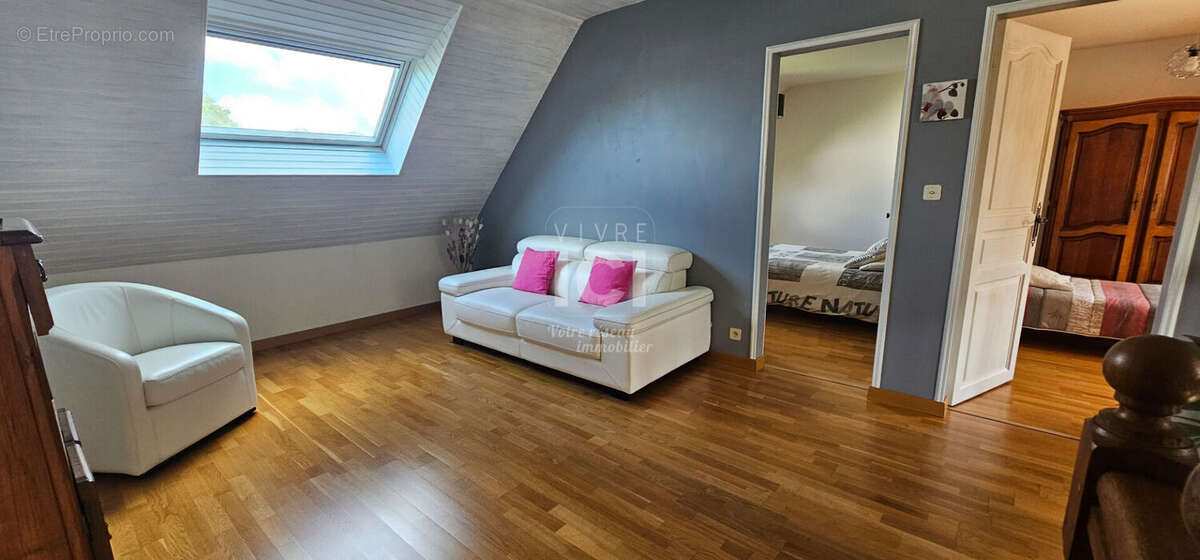 Maison à SAINTE-LUCE-SUR-LOIRE