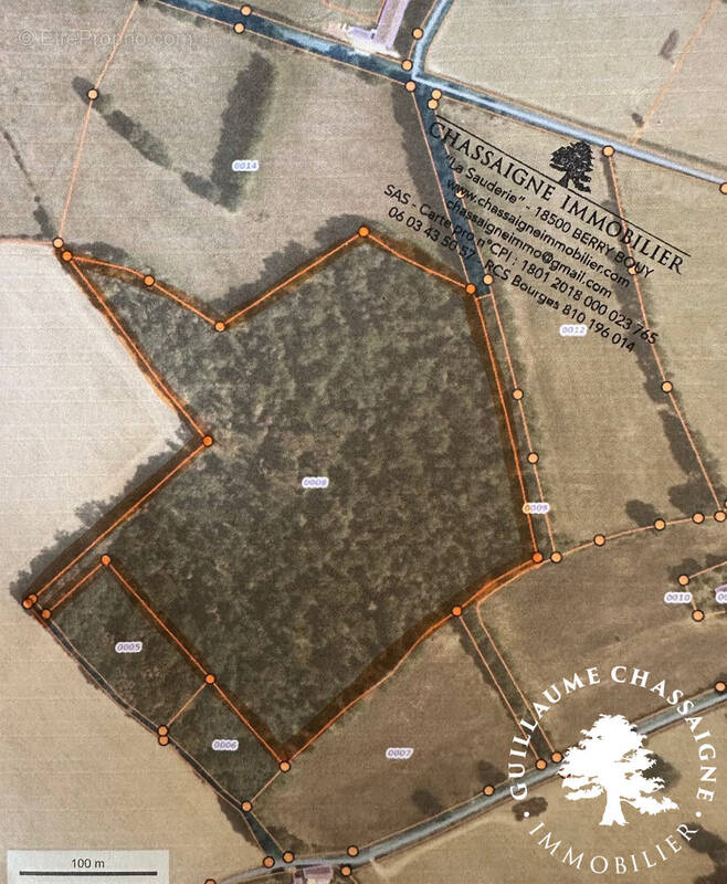 Terrain à SAINT-AMAND-MONTROND