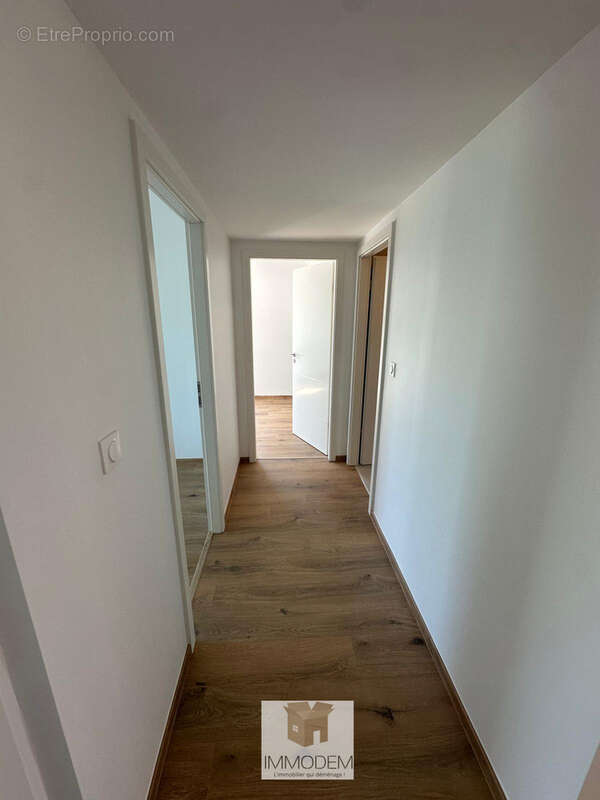 Superbe attique neuf 4 pièces de 90 m2 avec terrasse de 37 m2   Vue dégagée   Proche Strasbourg - photo 14