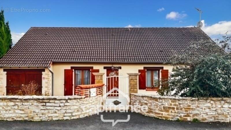 Maison à TROUY