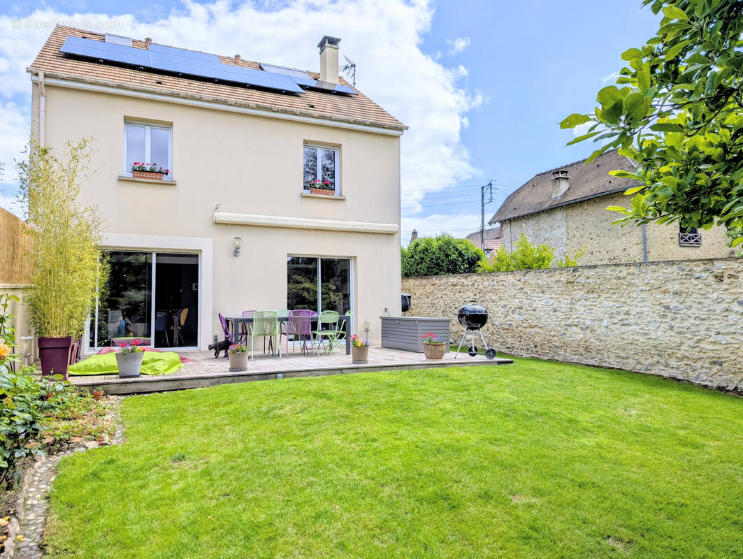 Maison à MONTFORT-L'AMAURY