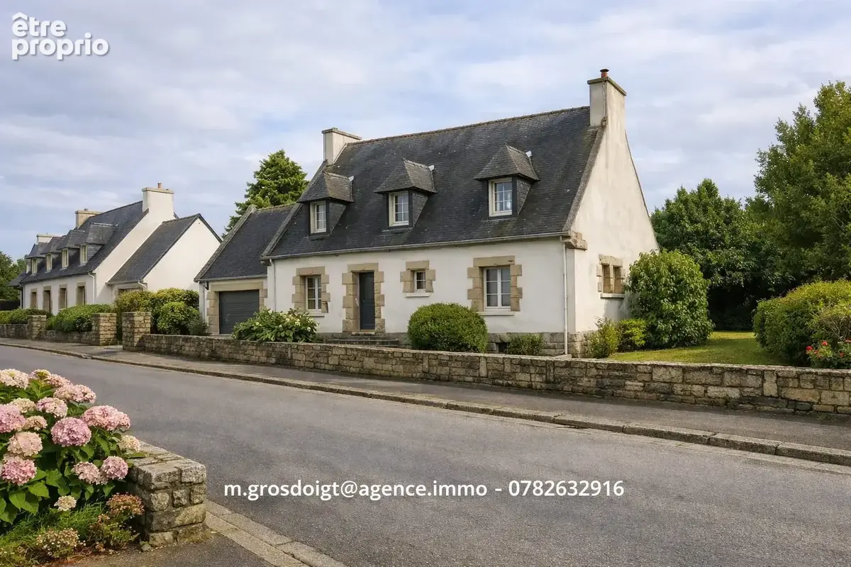 Maison 8 pièces 158 m² à vendre à Carhaix-Plouguer (29270) - photo 1
