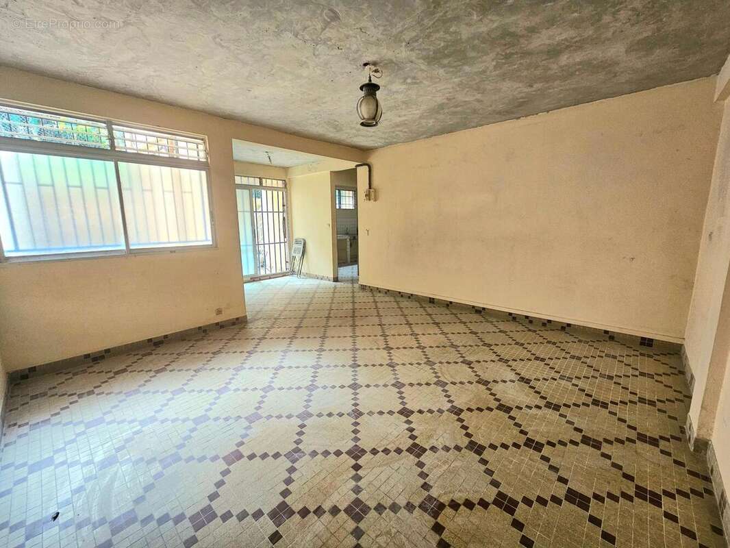 Photo 7 - Commerce à FORT-DE-FRANCE