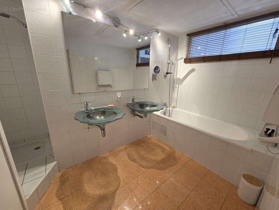 Appartement à SAINT-SEBASTIEN-SUR-LOIRE