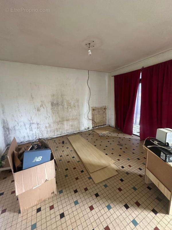 Grenay – Maison à fort potentiel de 140 m² avec terrain constructible - photo 10
