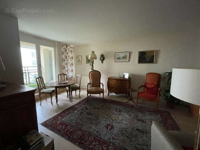  residence avec services - appartement 2 pieces a vendre - photo 2