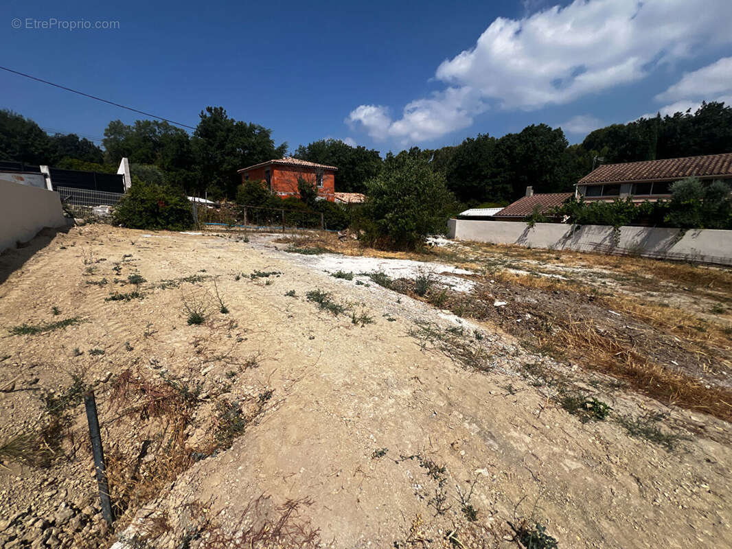 Terrain Greasque 550 m2 - photo 3