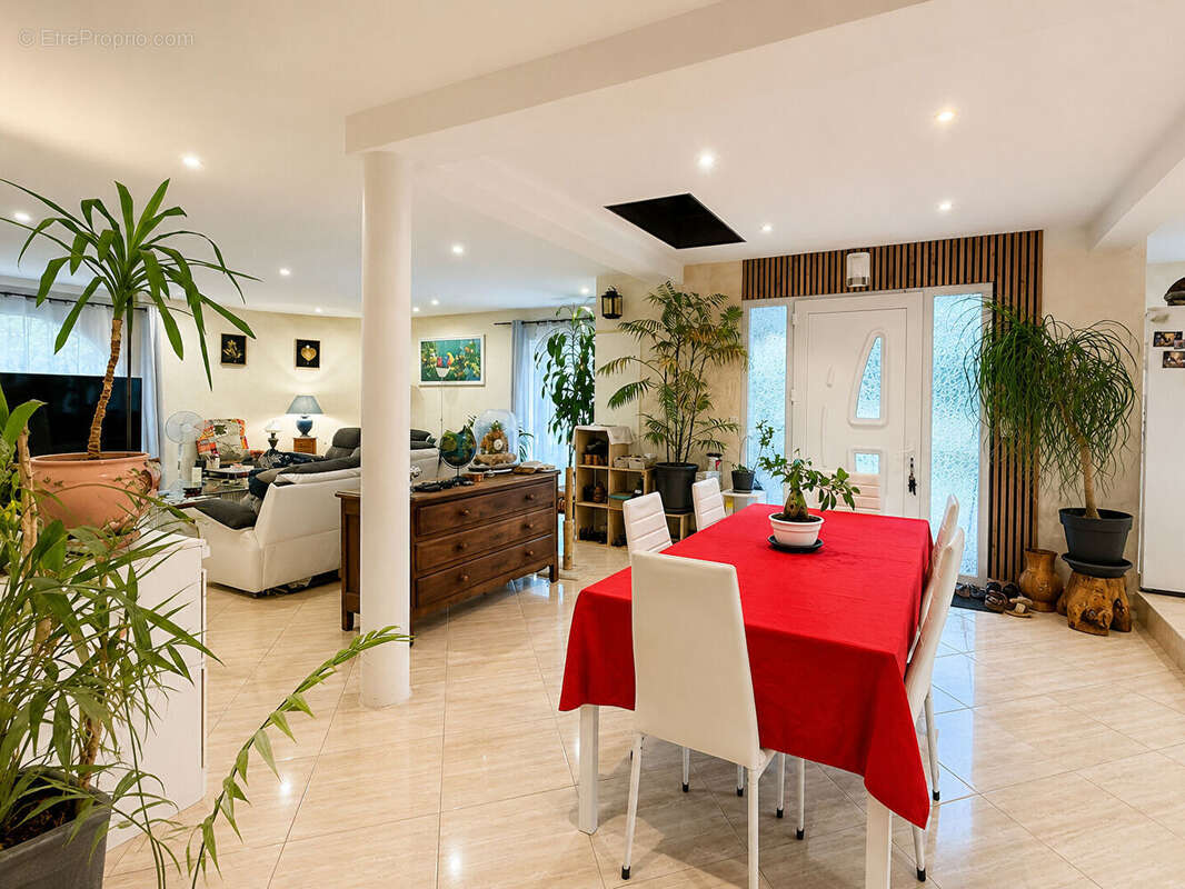Maison à COULOUNIEIX-CHAMIERS