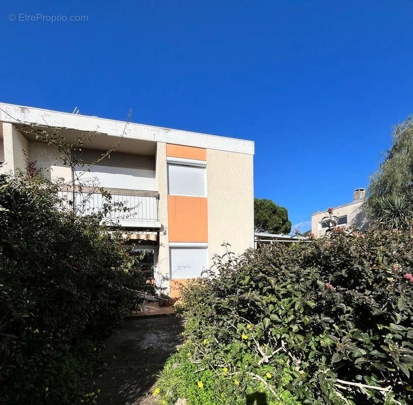 Maison à HYERES