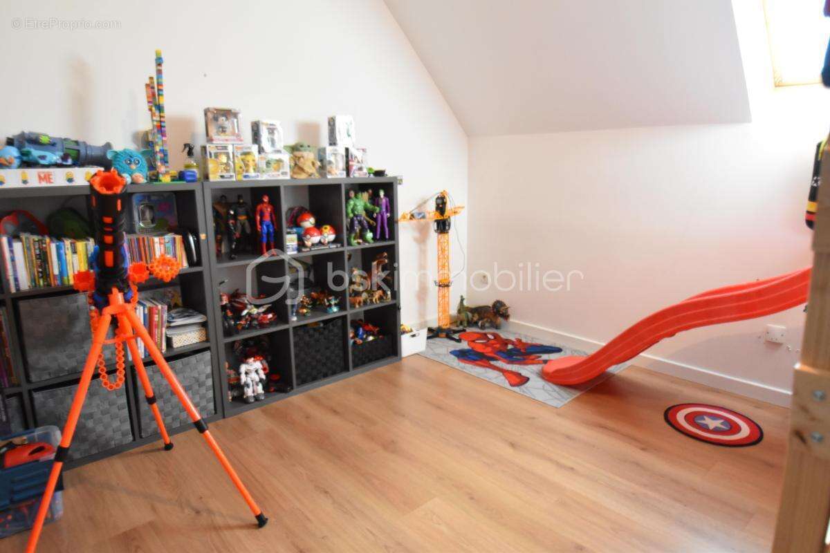 Superbe maison familiale de 7 pièces dont 5 chambres - photo 18
