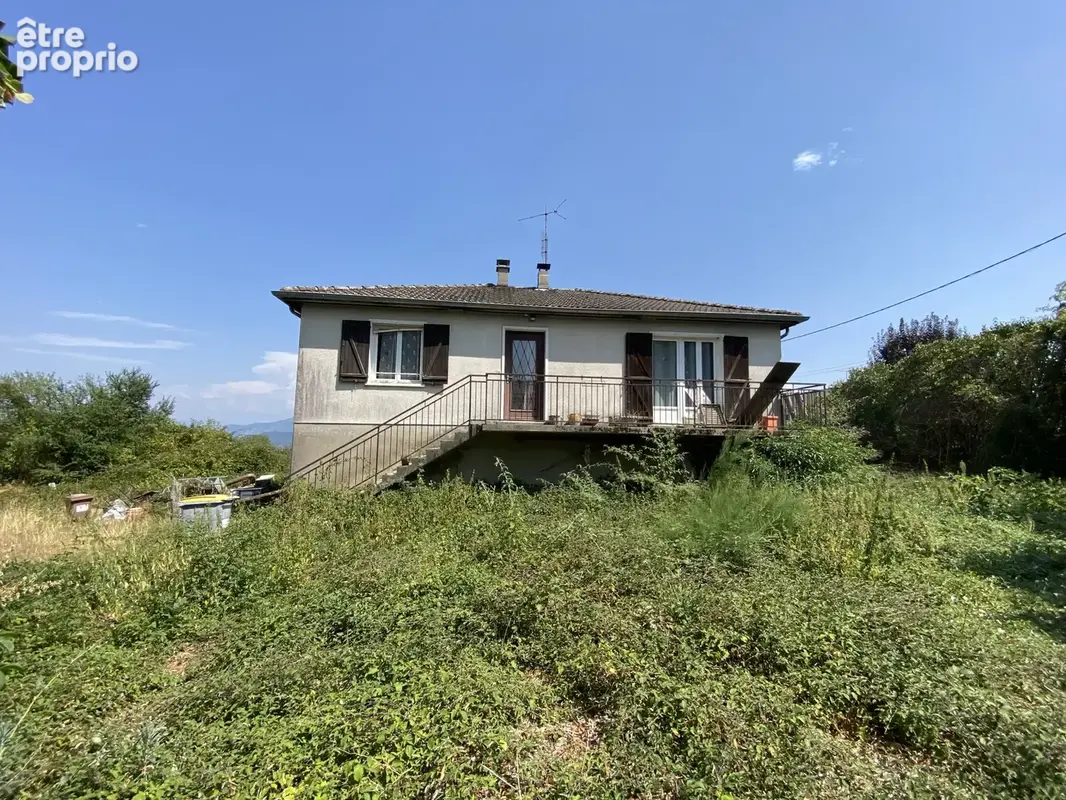 Villa  à rénover sur sous-sol complet et terrain attenant - photo 2