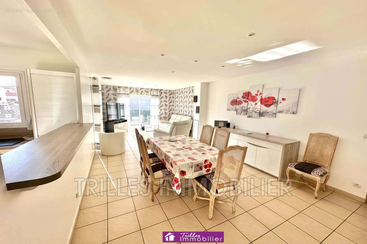 Maison à SAINT-LAURENT-DE-LA-SALANQUE