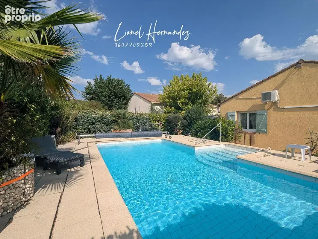 Maison individuelle de plain-pied avec piscine et terrain clos de 558m² - photo 2